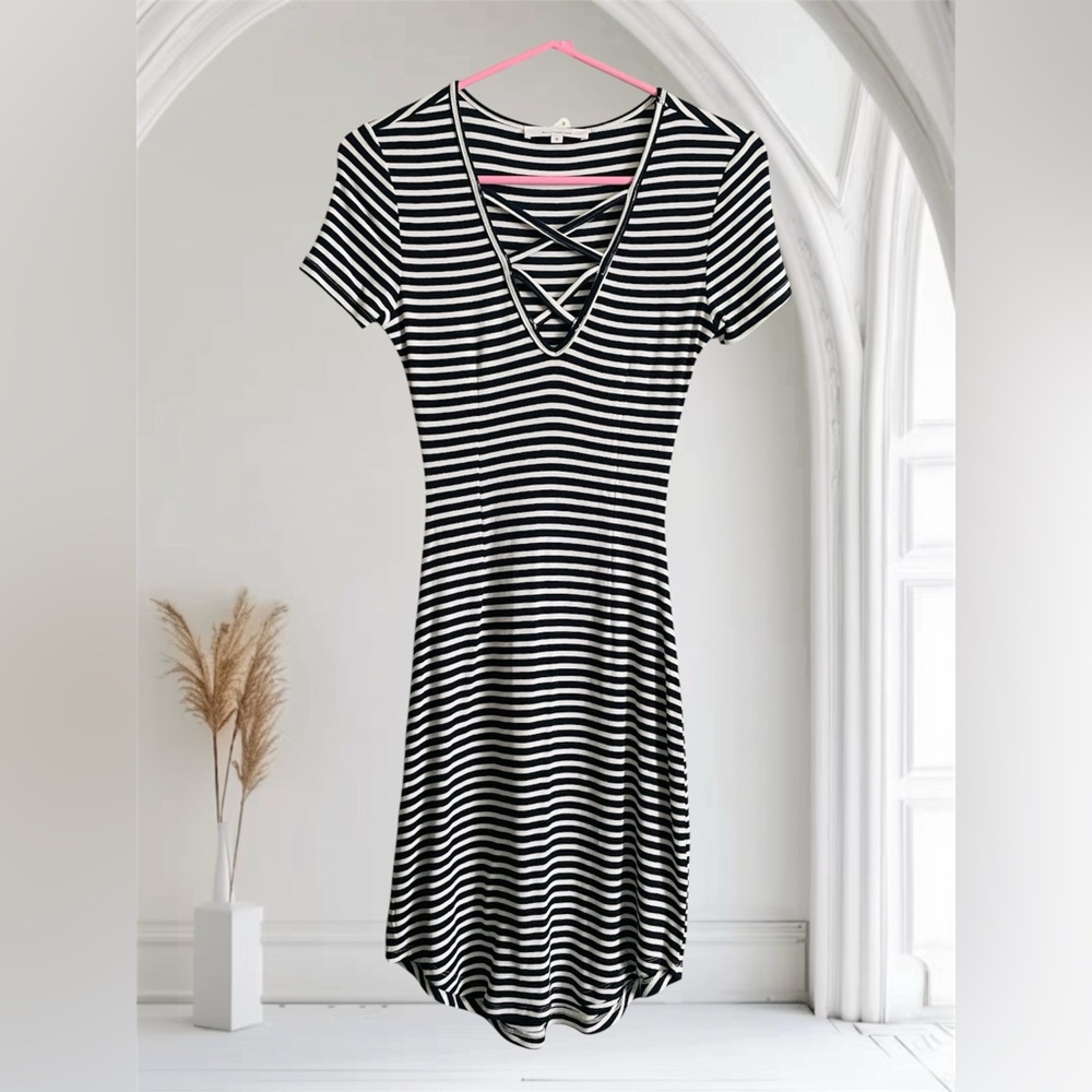 Olivaceous Navy Blue/White Striped Fitted Dress-Size Small NWT